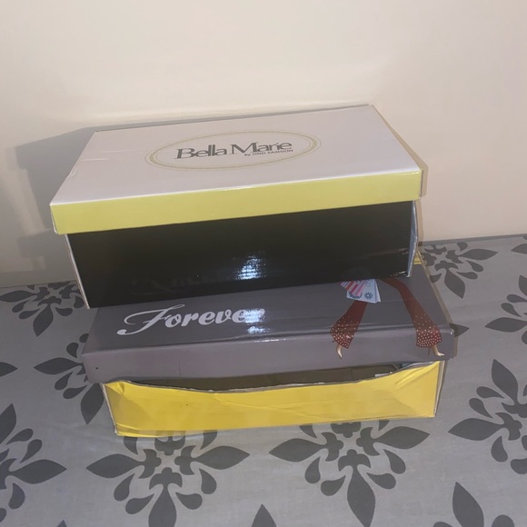 Summer Shoe Bundle - Picture 2 of 6